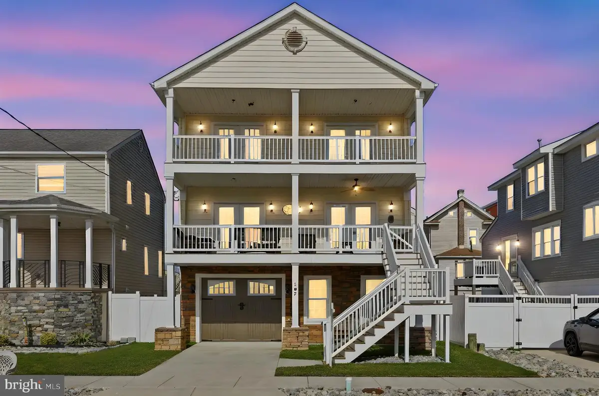 107 N Suffolk Ave, Ventnor City, NJ 08406 - #1