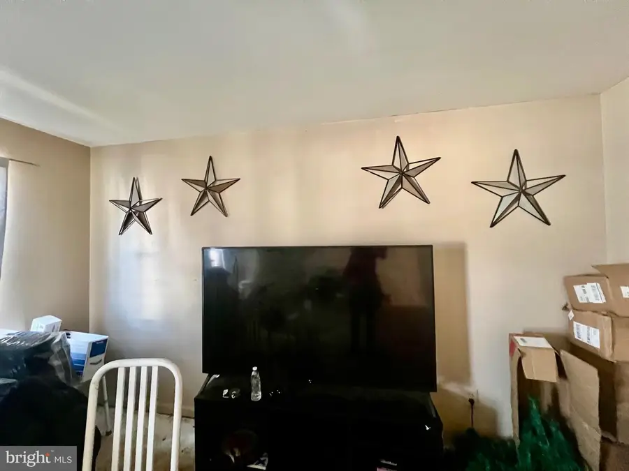 137 W Greenfield Ave, Pleasantville, NJ 08232 - #3