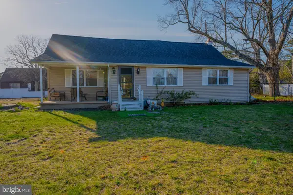 111 Cains Mill Rd, WILLIAMSTOWN, NJ 08094