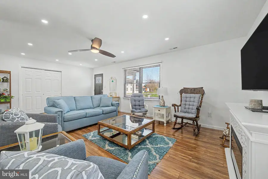 814 Arago St, Egg Harbor City, NJ 08215 - #3