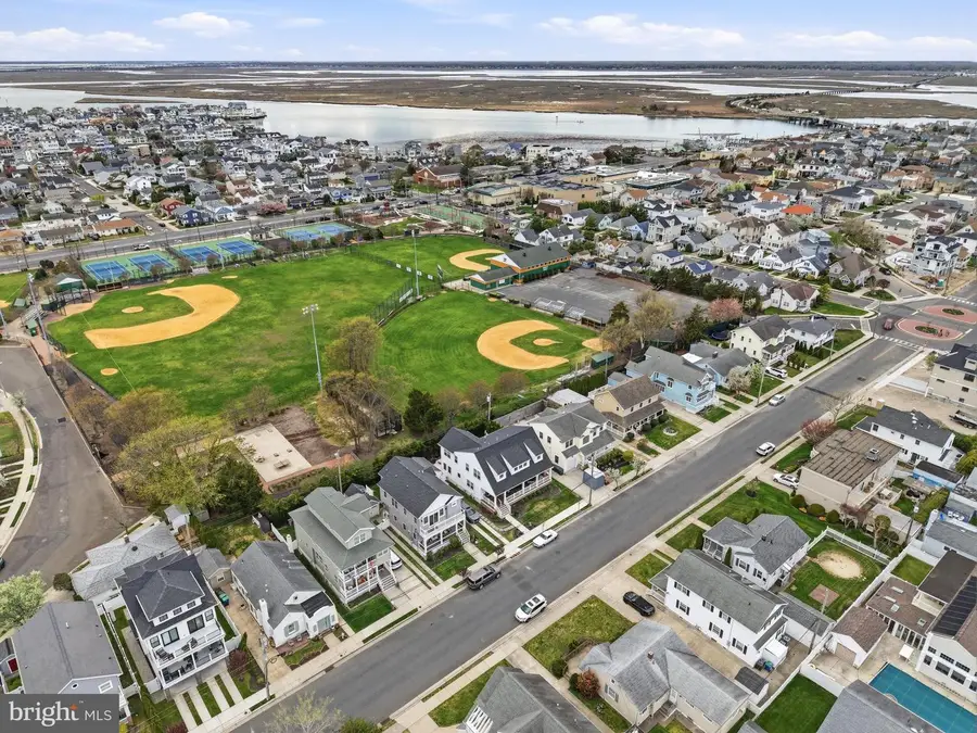 312 N Huntington Ave, Margate City, NJ 08402 - #2