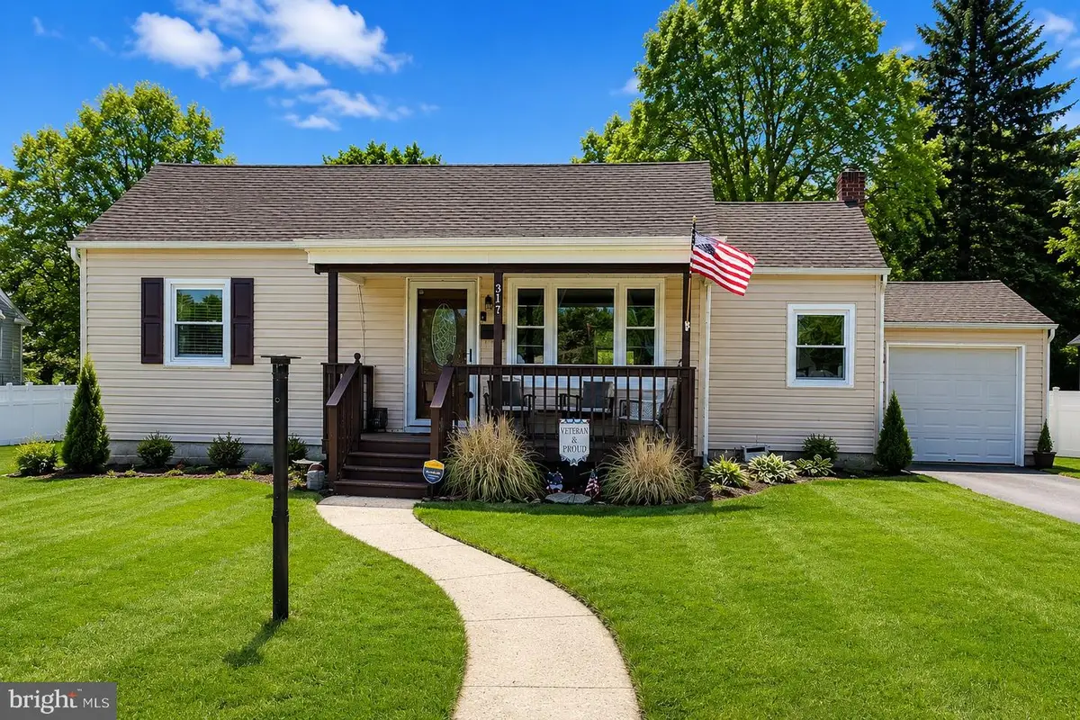 317 Pine St, Absecon, NJ 08201 - #1