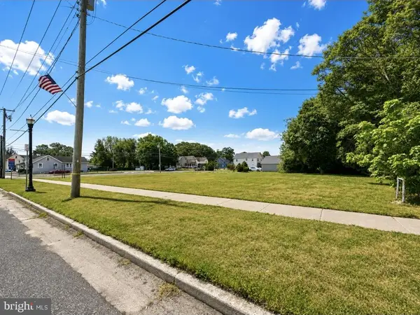 806 S Central Ave, MINOTOLA, NJ 08341
