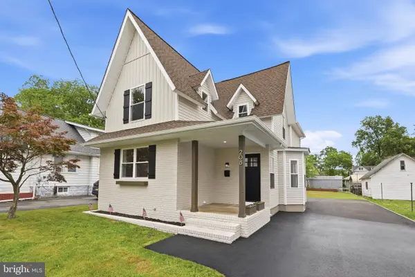 208 Peach St, HAMMONTON, NJ 08037