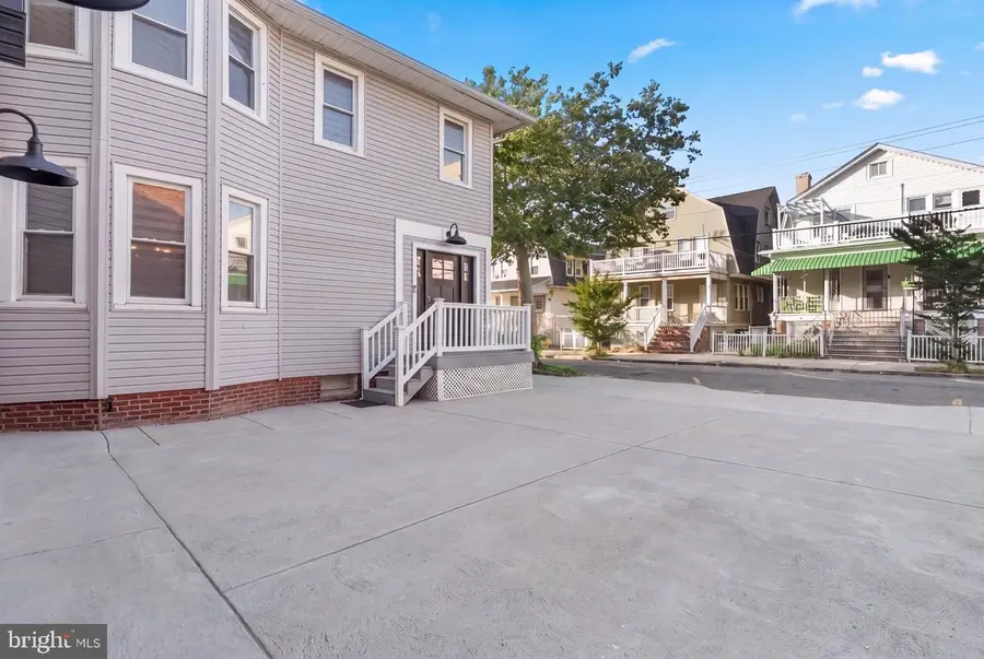 42 S Dover Ave, Atlantic City, NJ 08401 - #3