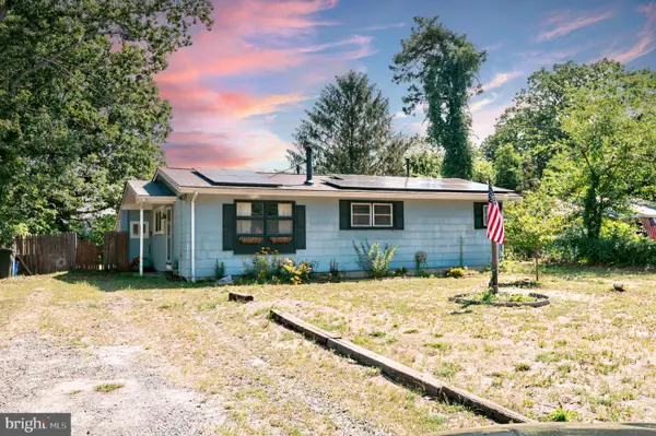 12 E Collings Dr, WILLIAMSTOWN, NJ 08094