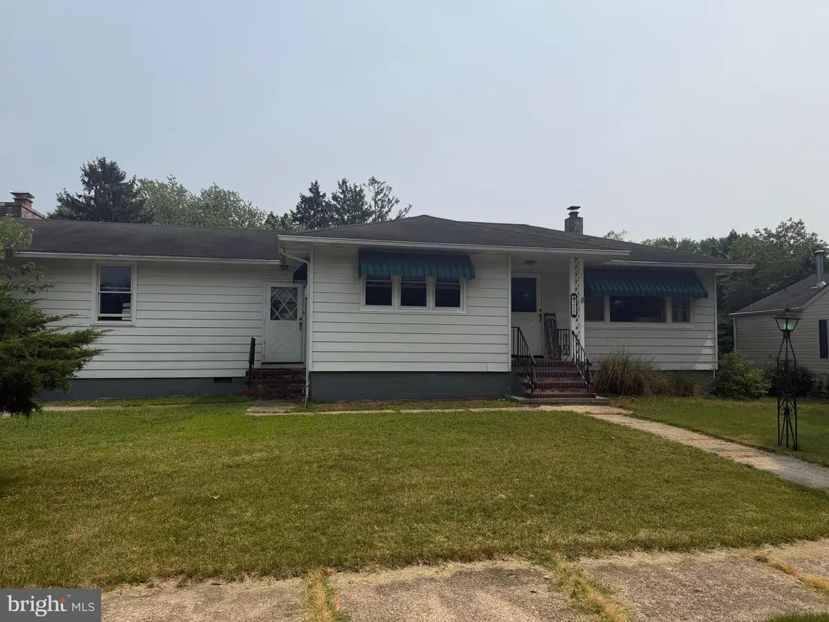212 Boston Ave, Egg Harbor City, NJ 08215 - #1