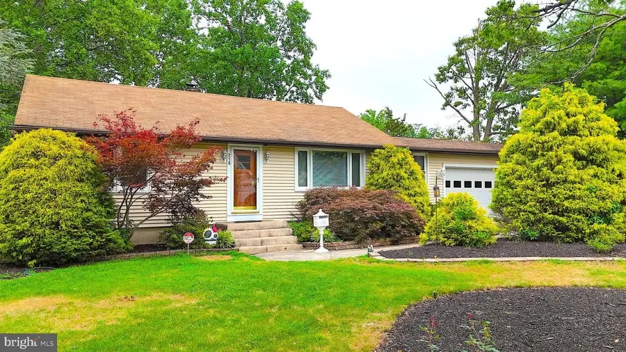 219 N Madison Ave, Hammonton, NJ 08037 - #3