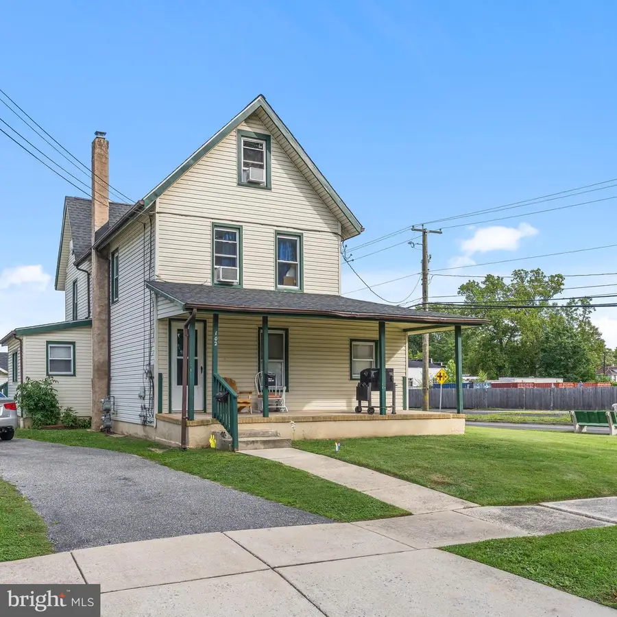 102 Grape St, Hammonton, NJ 08037 - #3