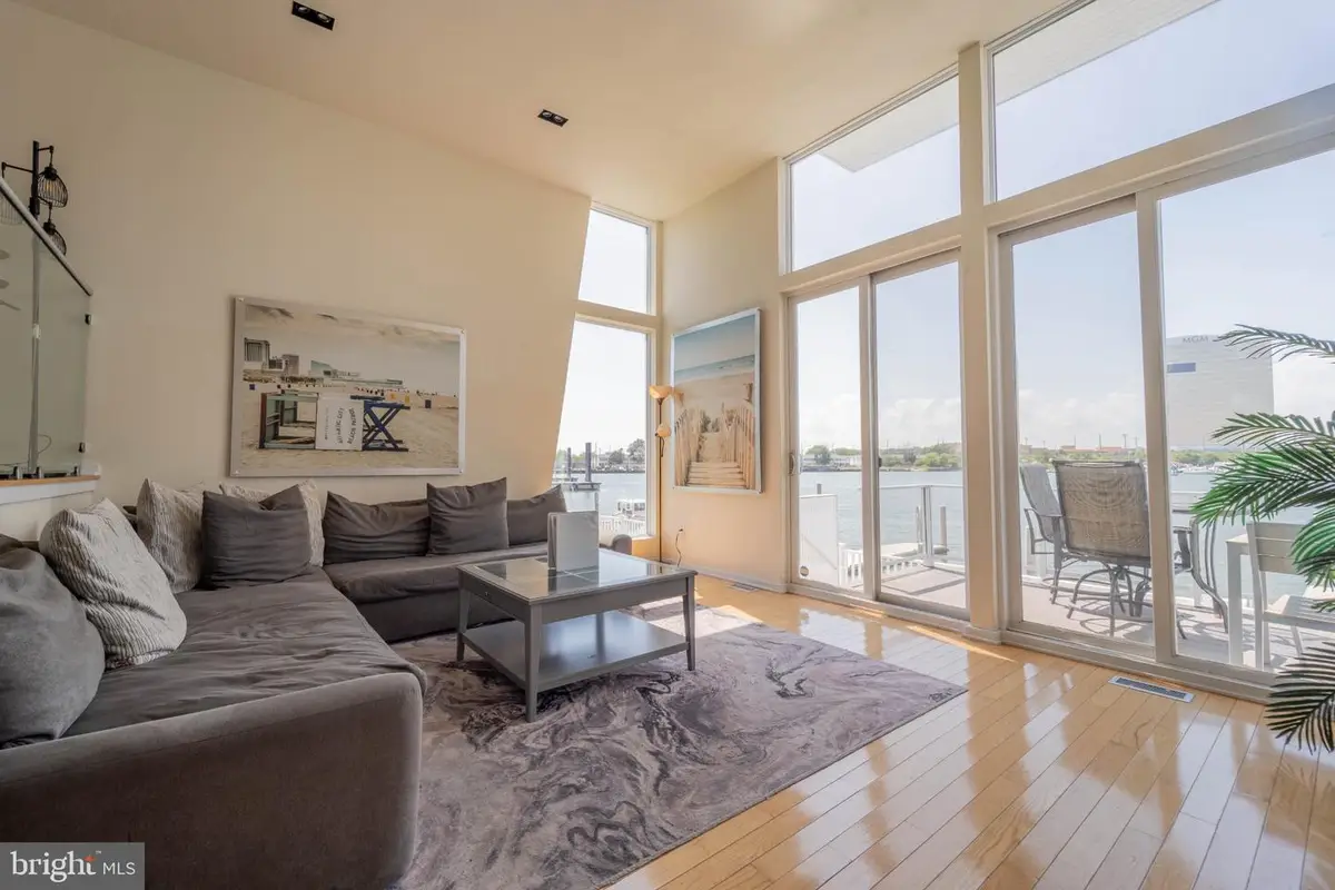 641 Carson Ave, Atlantic City, NJ 08401 - #1