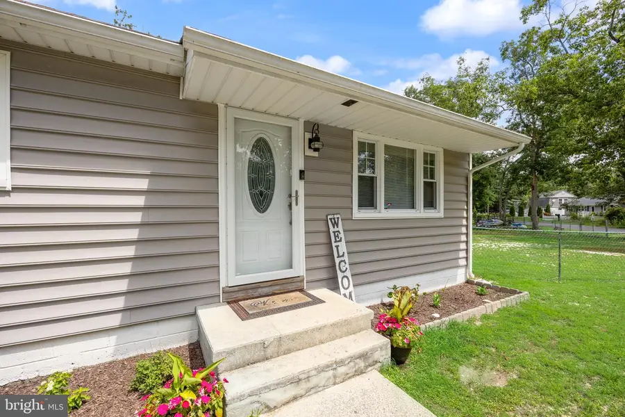 112 E Colton Ln, Williamstown, NJ 08094 - #3