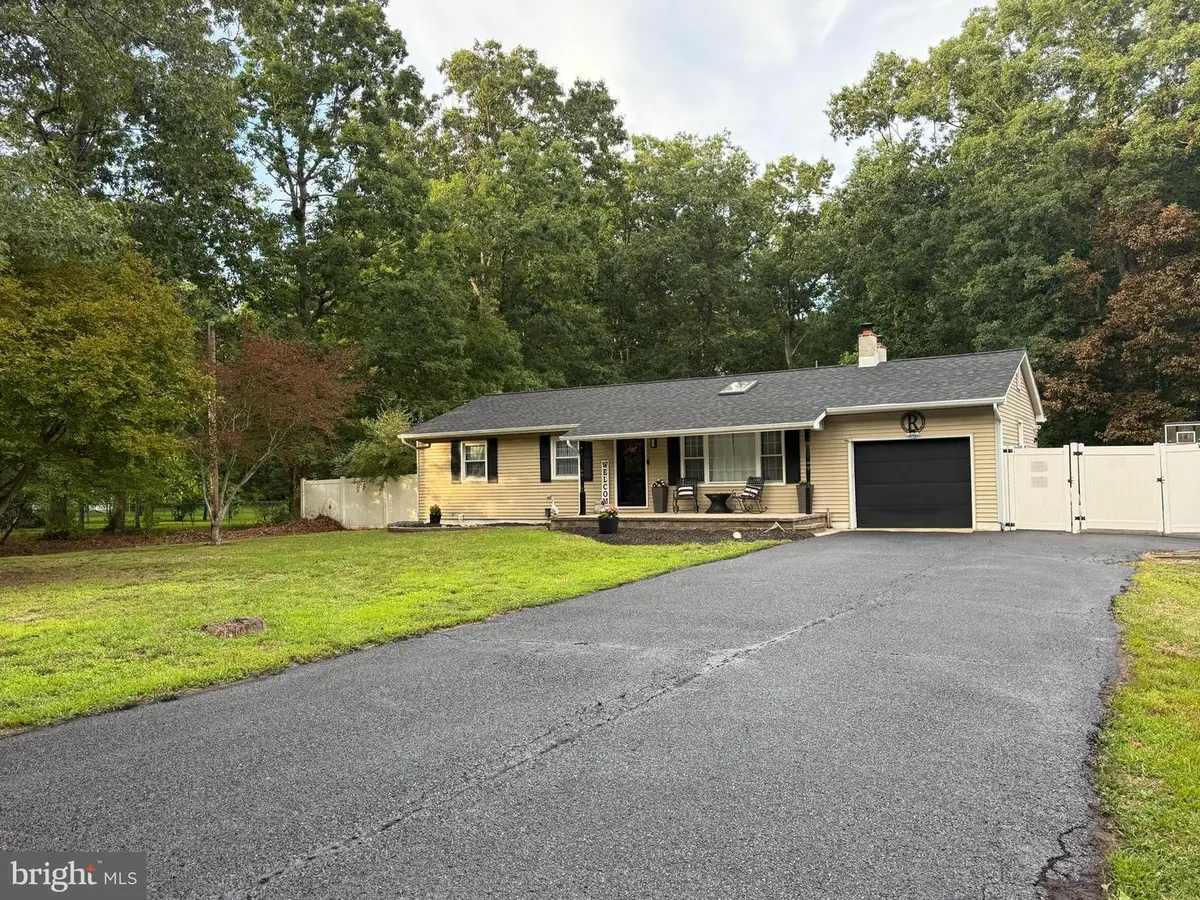 18 Pennsylvania Ave, Dorothy, NJ 08317 - #1