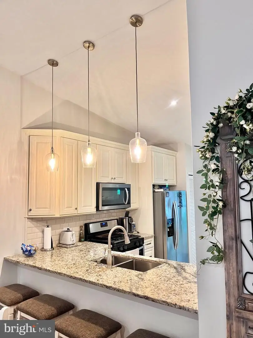 18 Club Pl, Galloway, NJ 08205 - #2