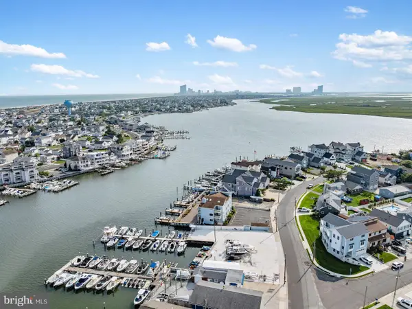 444 W Shore Dr #apt 4, BRIGANTINE, NJ 08203