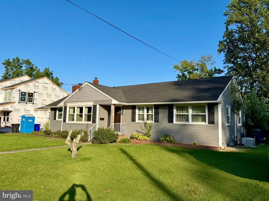 654 Peach St, Hammonton, NJ 08037 - #3