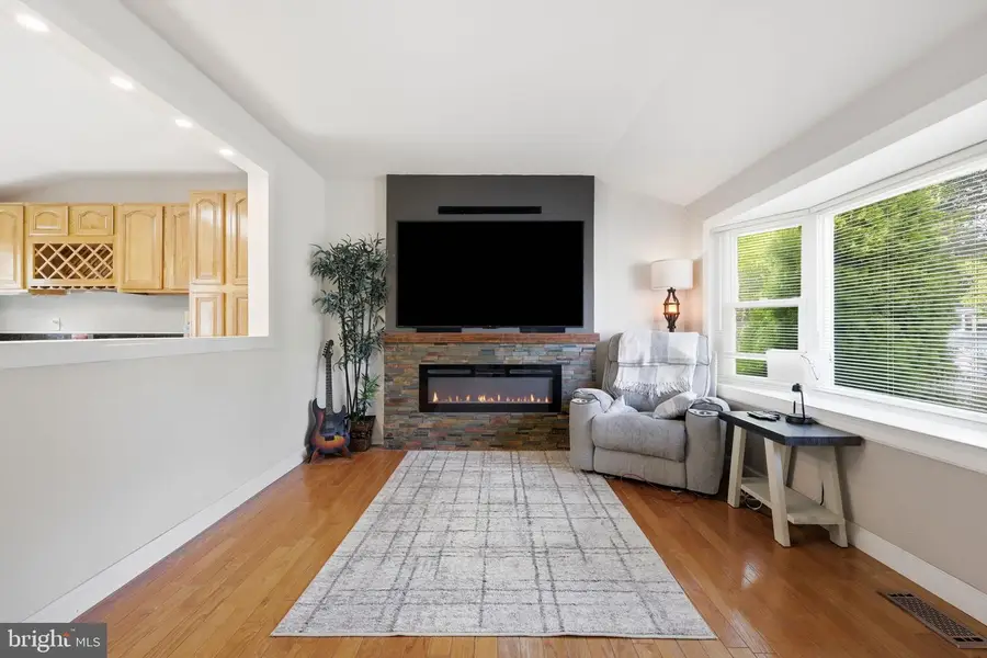 332 E Harrison Ave, Galloway, NJ 08205 - #2