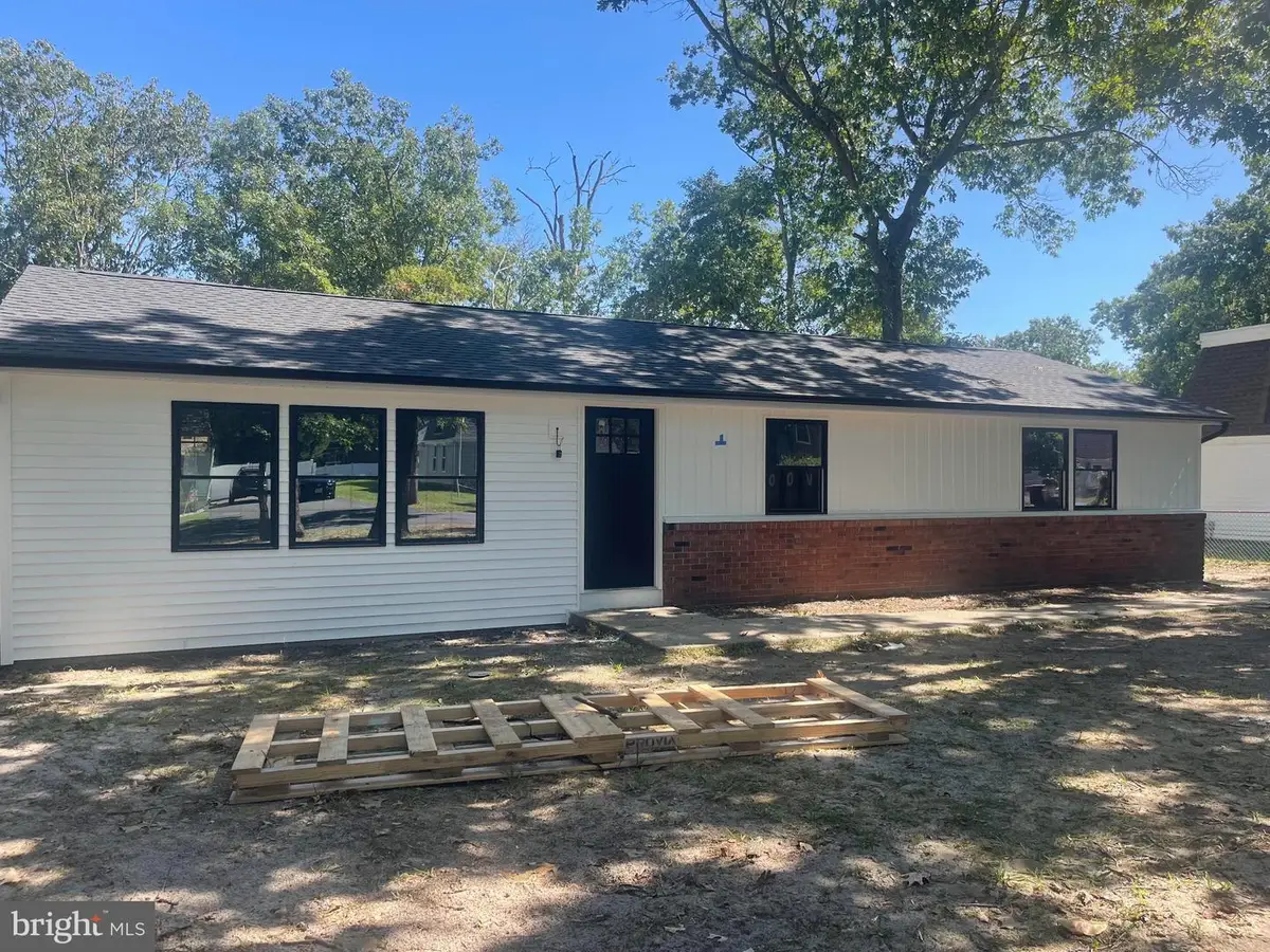 306 Wiltshire Dr, Williamstown, NJ 08094 - #1