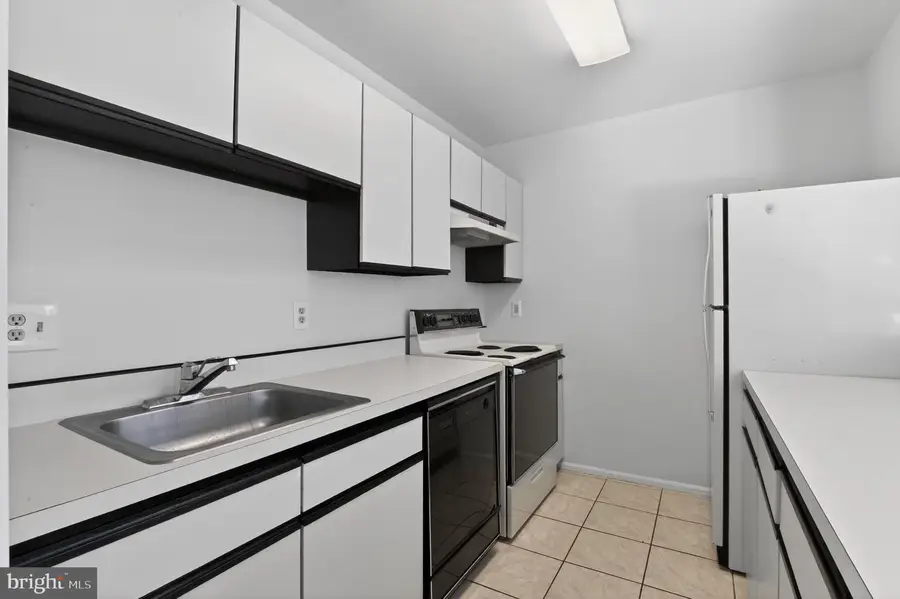 2701 Canyon Ct, Mays Landing, NJ 08330 - #3