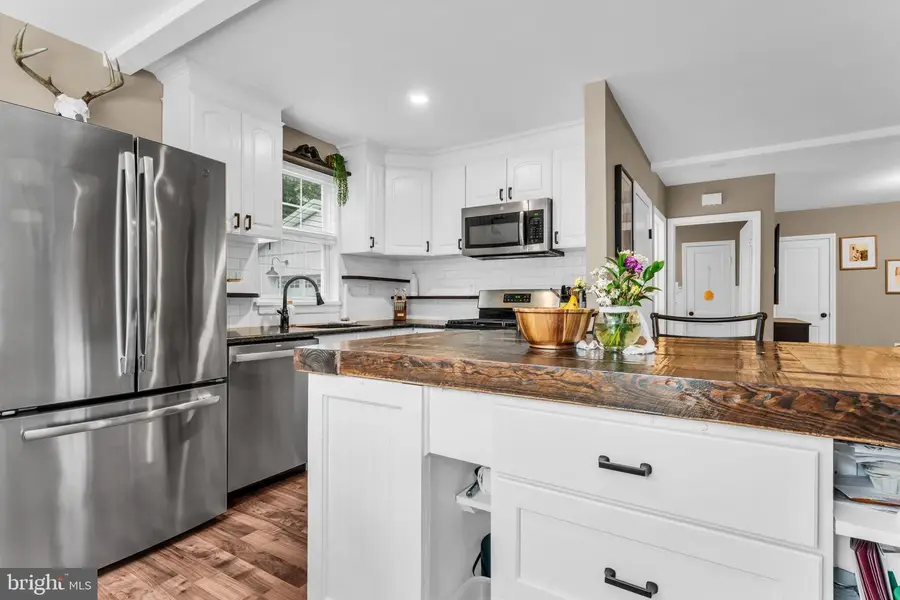 305 E Ridgewood Ave, Galloway, NJ 08205 - #3