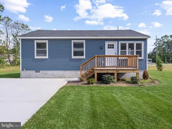100 Wisteria St, EGG HARBOR TWP, NJ 08234
