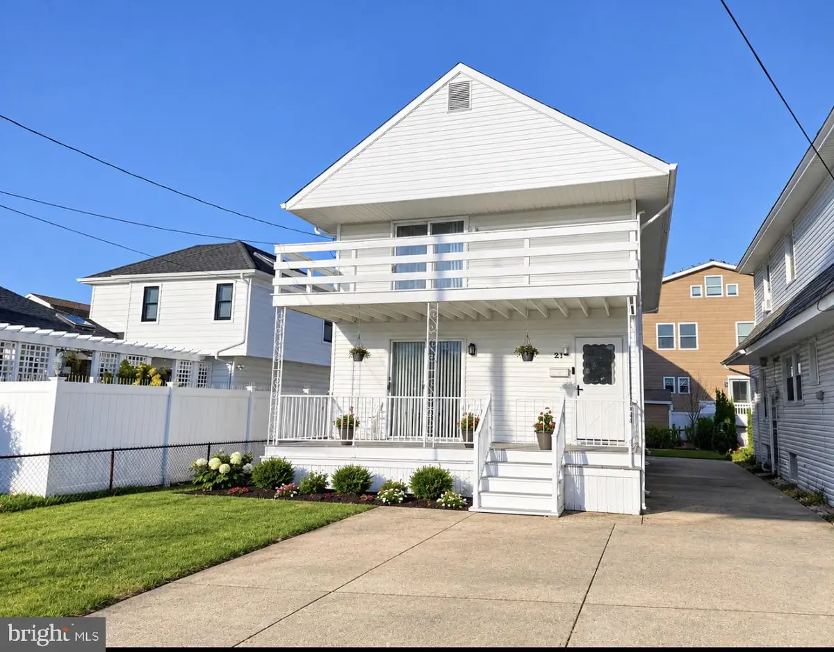 21 N Exeter Ave, Margate City, NJ 08402 - #1
