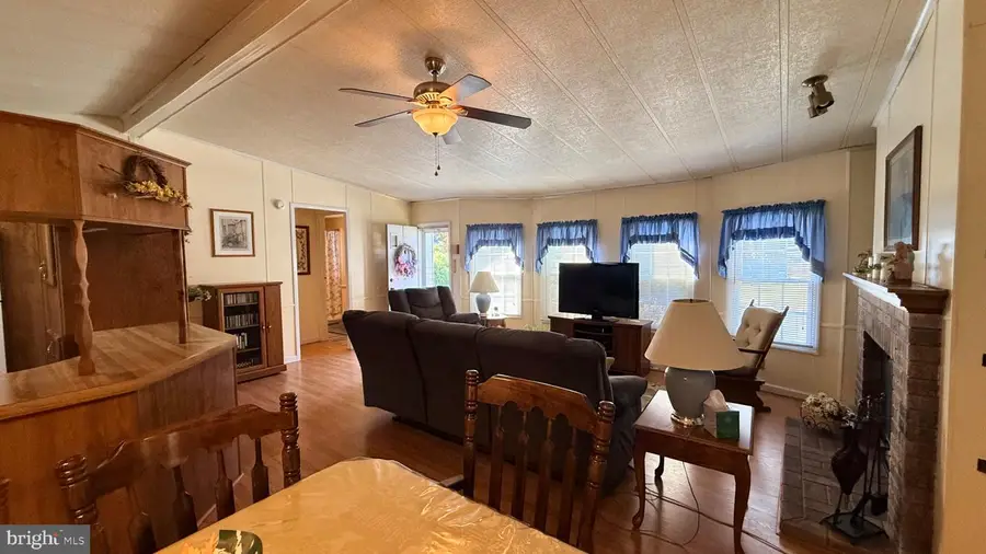 428 Country Ln, Buena, NJ 08310 - #3
