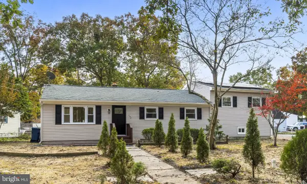 107 Delwyn Ln, WILLIAMSTOWN, NJ 08094