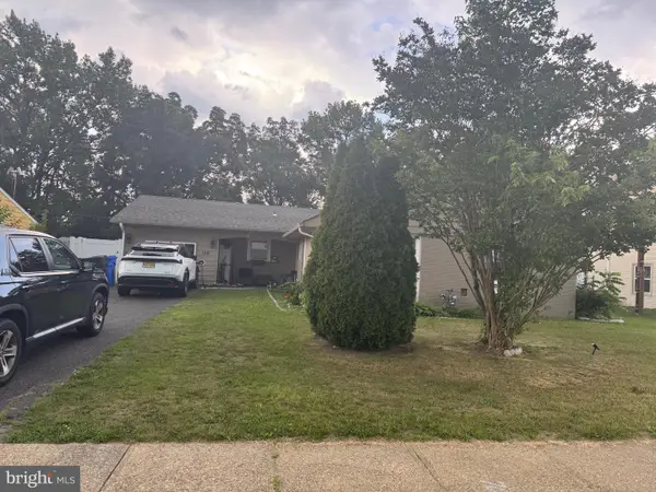 126 Millbrook Dr, WILLINGBORO, NJ 08046