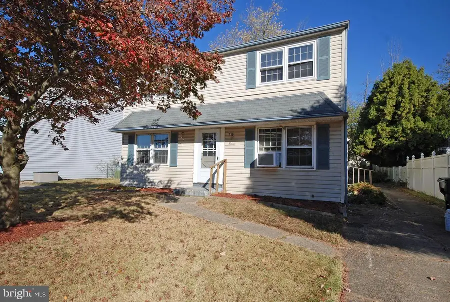 11 Wellington Pl, Burlington, NJ 08016 - #2