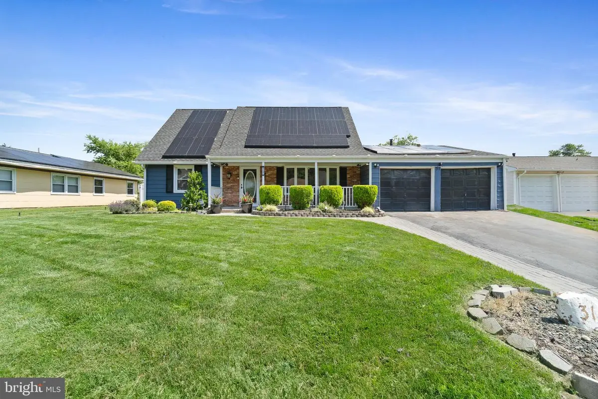 31 Gallaway Ln, Willingboro, NJ 08046 - Image #1