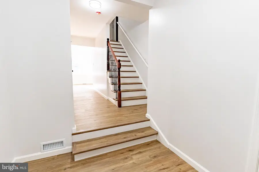 9 Hawthorne Dr, Medford, NJ 08055 - Image #2