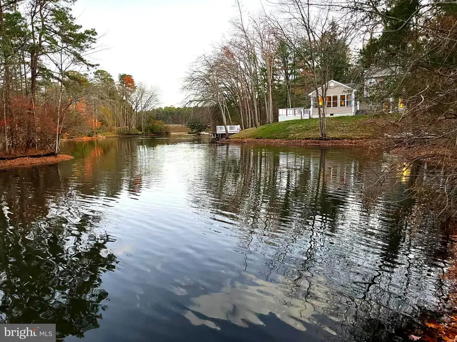 7 Pontiac Dr, Medford, NJ 08055 - Image #2