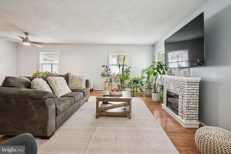 20 Heath Ln, Willingboro, NJ 08046 - Image #2