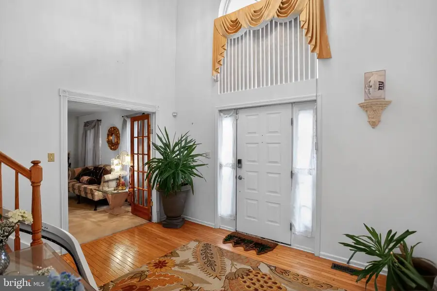 3 Horseshoe Dr, Burlington, NJ 08016 - Image #3