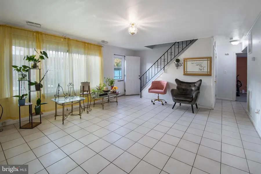 218 Somerset Dr, Willingboro, NJ 08046 - Image #2