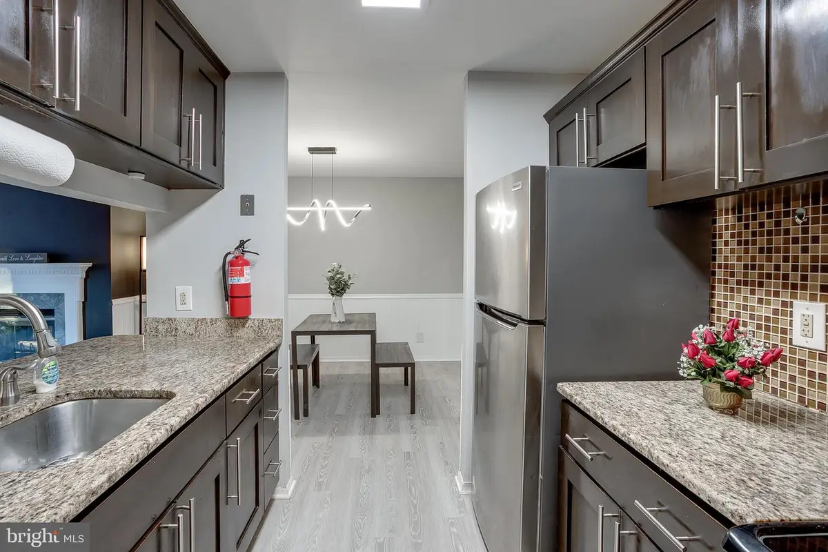 2711-b Sussex Ct, Mount Laurel, NJ 08054 - Image #1