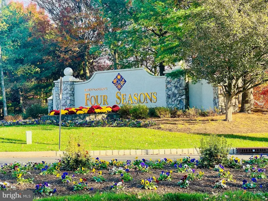 43 Barbary Ln, Columbus, NJ 08022 - Image #3