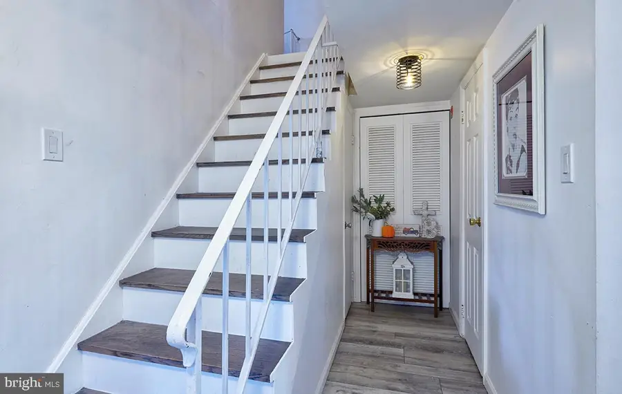 27 Roxborough Pl, Willingboro, NJ 08046 - Image #2