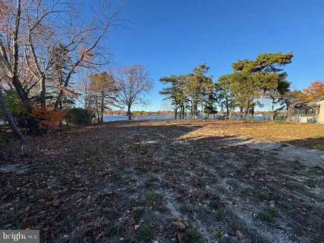 219 Chippewa Trl, Browns Mills, NJ 08015 - Image #2