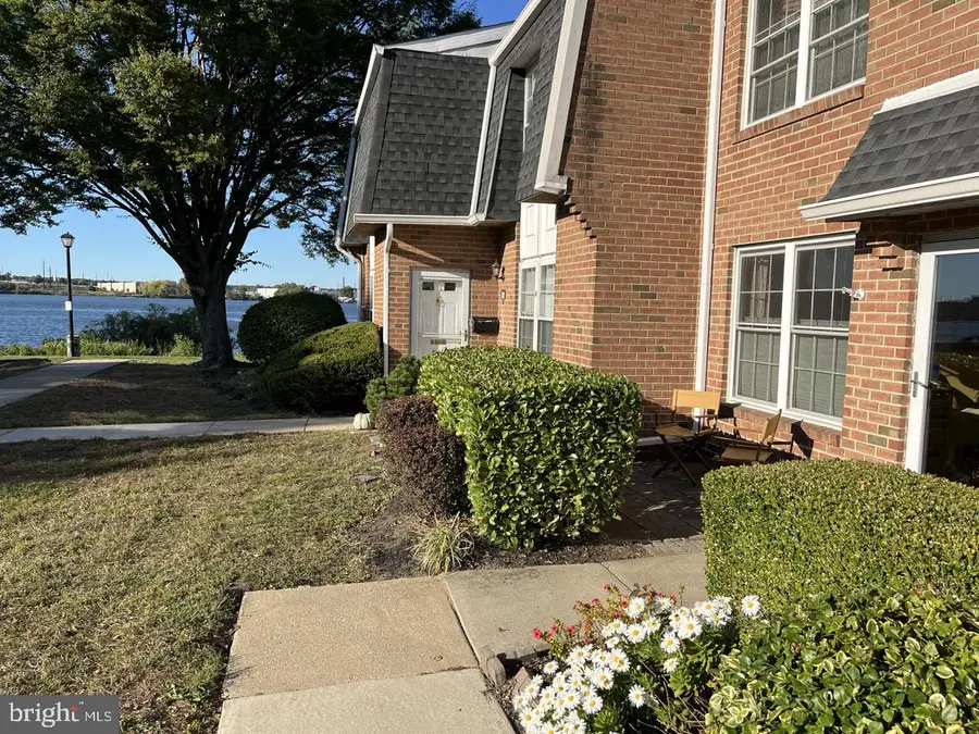 2012 Harbour Dr, Palmyra, NJ 08065 - Image #2