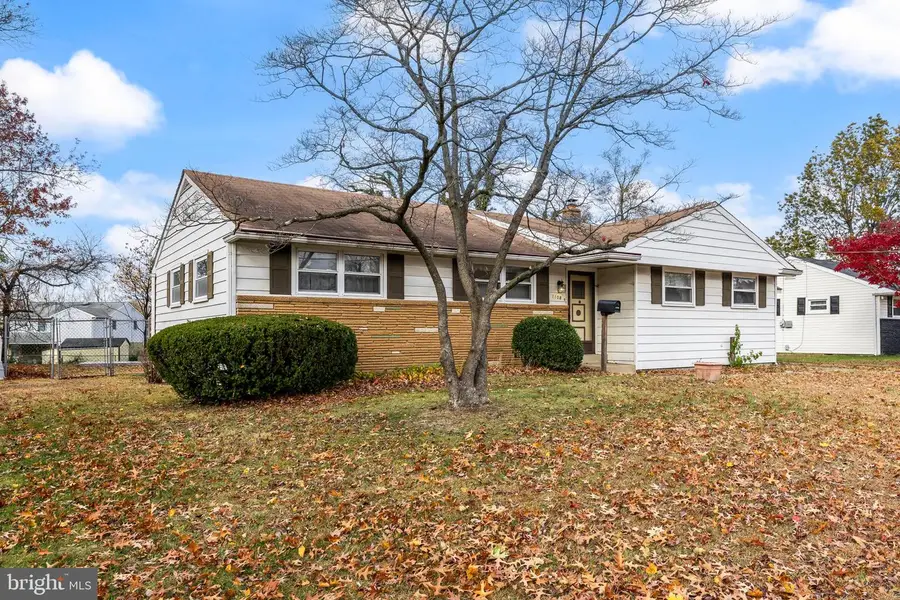 1108 Laurel Rd, Edgewater Park, NJ 08010 - Image #2