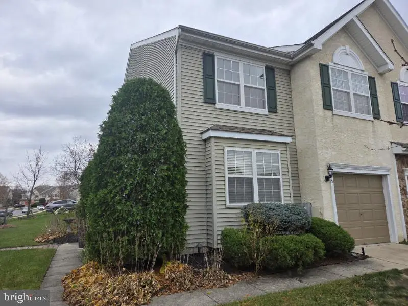 32 Hearthstone Ln, Marlton, NJ 08053 - Image #1