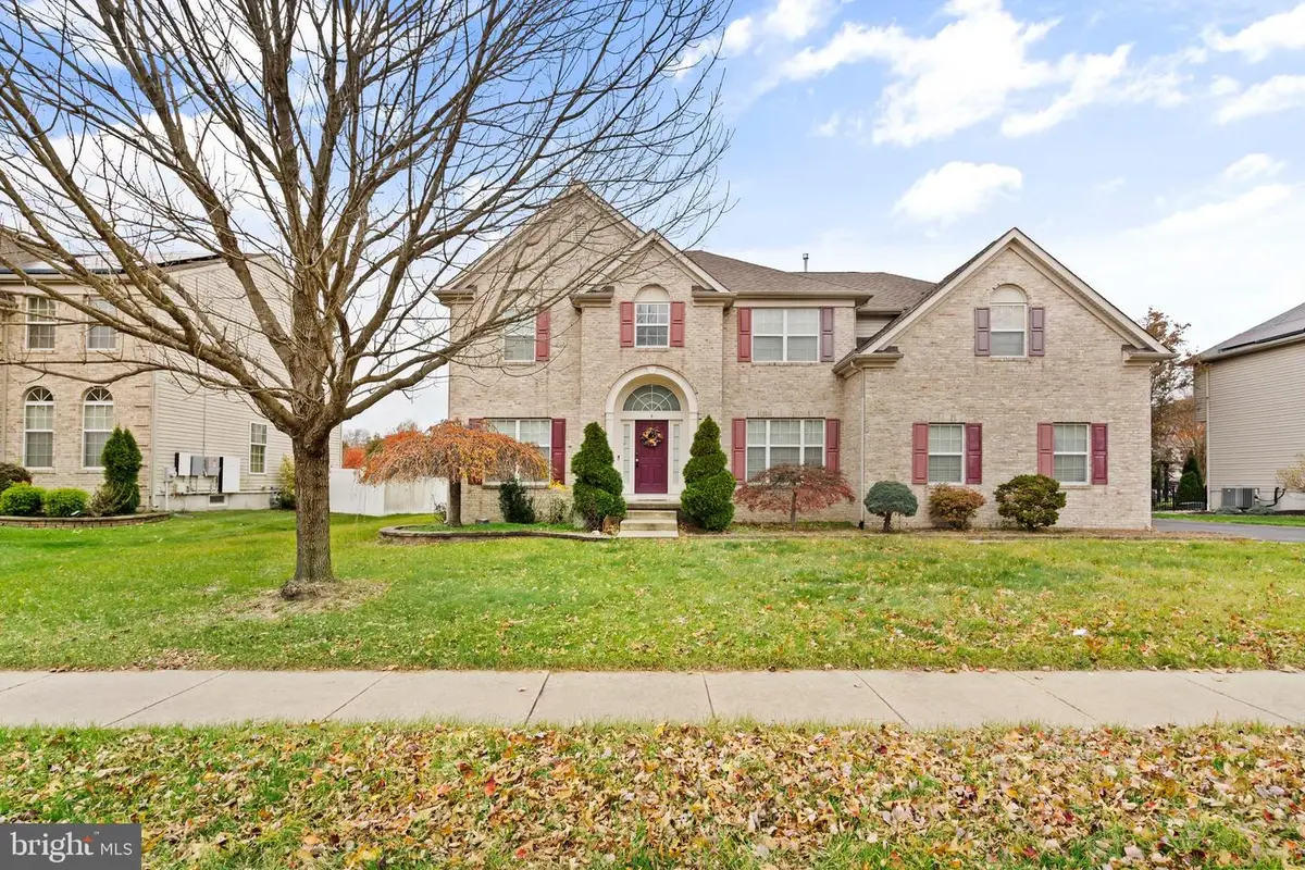 8 Longfellow Ln, Hainesport, NJ 08036 - Image #1