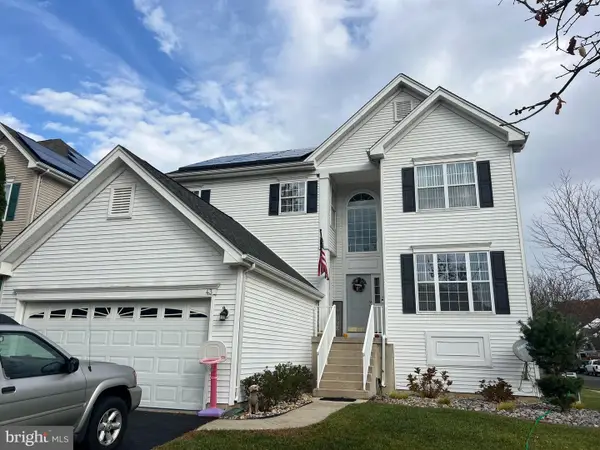 43 Allegheny Ln, BORDENTOWN, NJ 08505