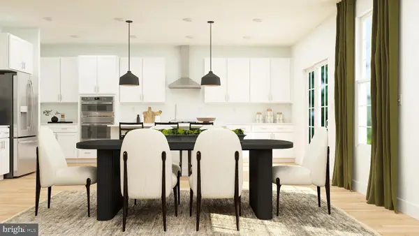 7 Red Barn Ln, BORDENTOWN, NJ 08505