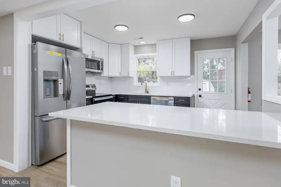 210 Stratton Ct, Mount Laurel, NJ 08054 - Image #3