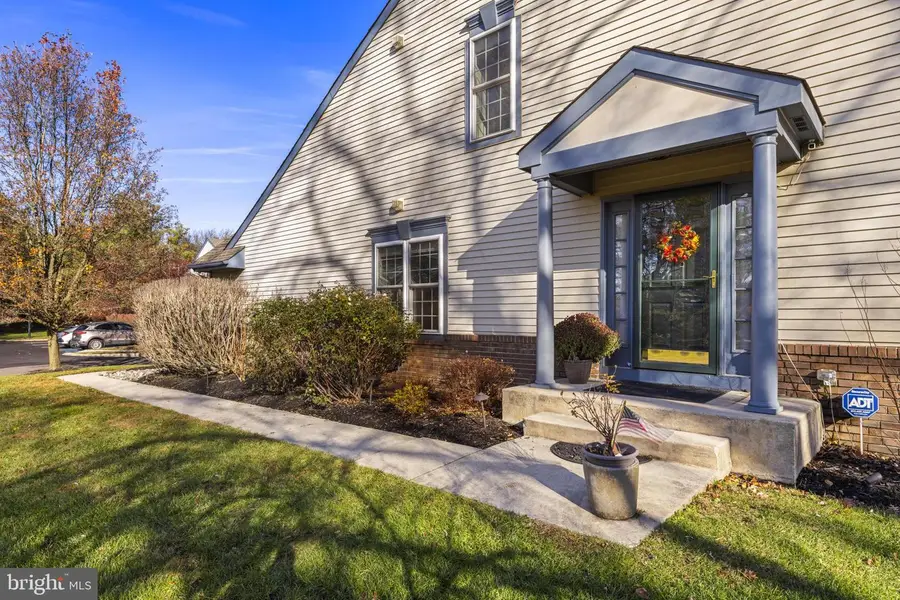 1 Hilltop Ln, Medford, NJ 08055 - Image #2