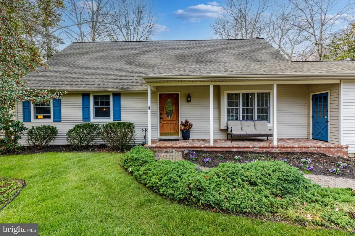 6 Friar Tuck Dr, Medford, NJ 08055 - Image #1