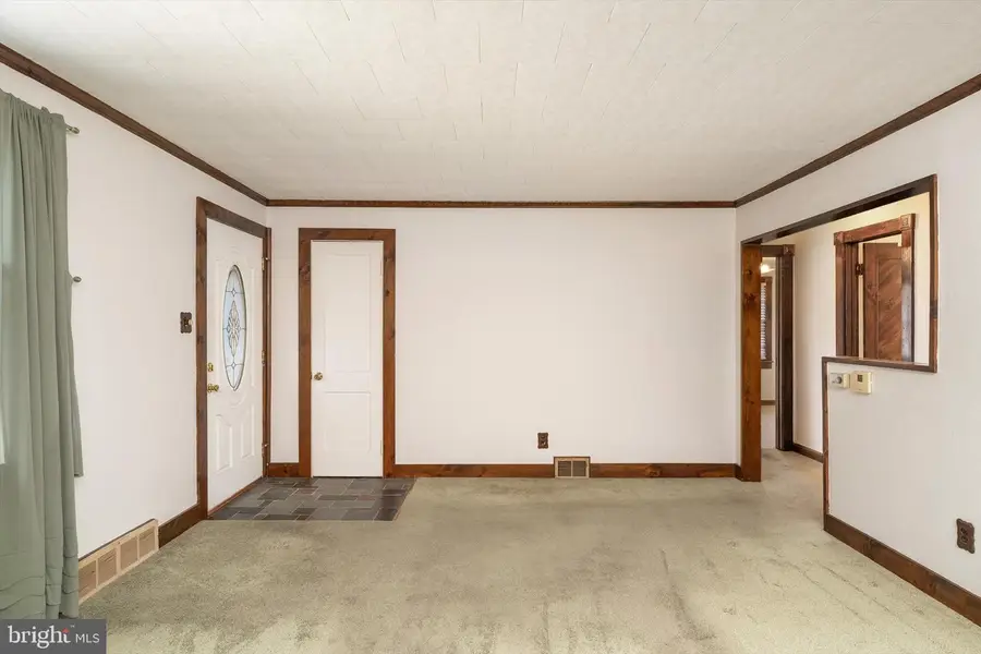 5 Baird Ave, Burlington, NJ 08016 - Image #3