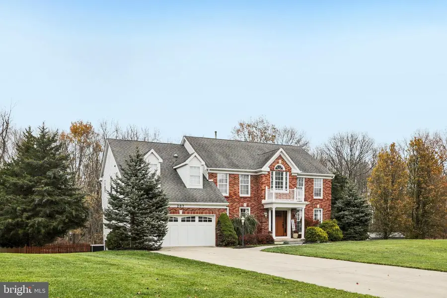 207 Churchill Downs Ct, Mount Laurel, NJ 08054 - Image #2